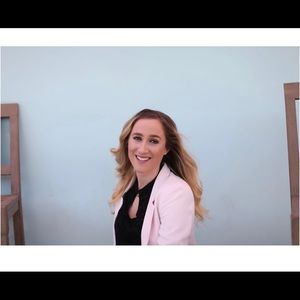 Meet your Posher, Isabella